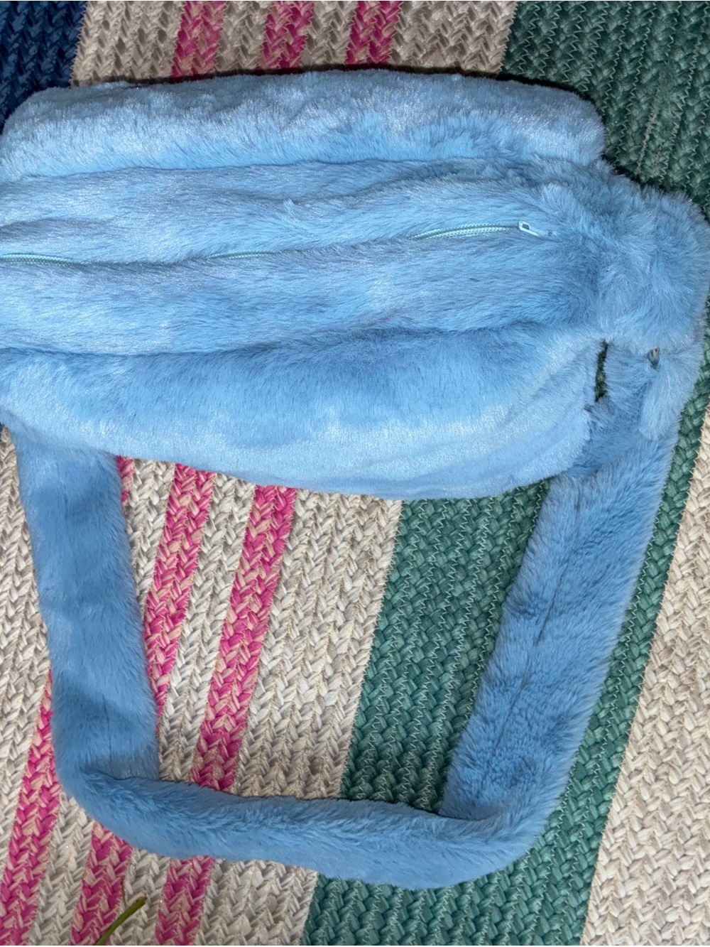 Lolita Jade Frankie Messenger Bag in Sky Blue Faux Fur - EUC - Picture 6 of 11